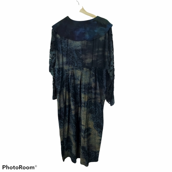 VELVET AND LACE FLORAL VINTAGE DRESS - Picture 2 of 7